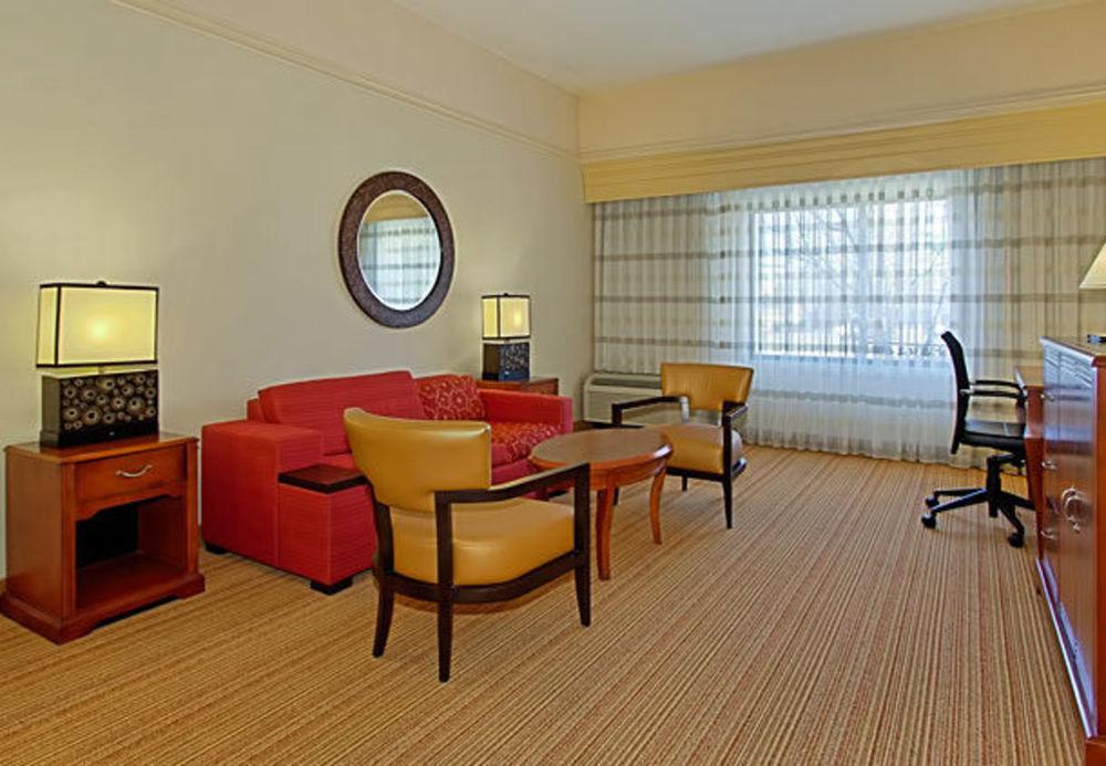 Courtyard By Marriott Springfield Otel Dış mekan fotoğraf