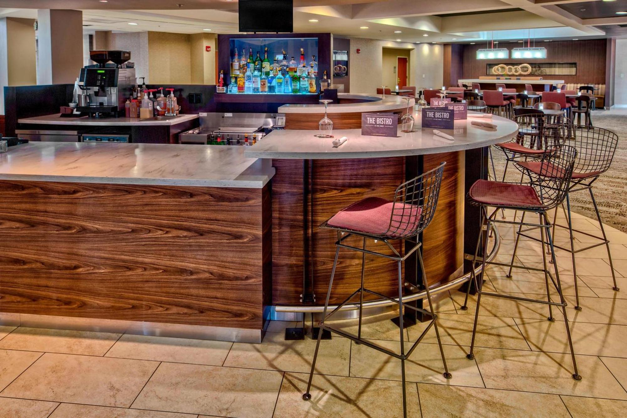 Courtyard By Marriott Springfield Otel Dış mekan fotoğraf