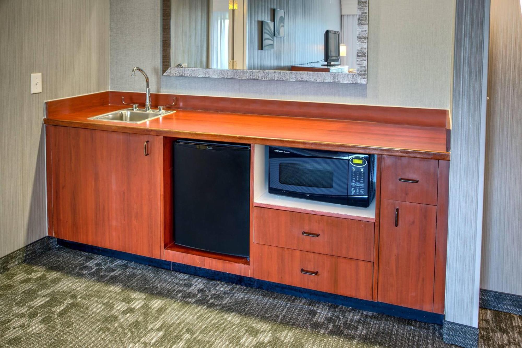 Courtyard By Marriott Springfield Otel Dış mekan fotoğraf